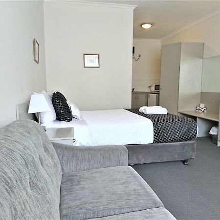 Glenelg Beach Gateway Studio Apartment Екстериор снимка