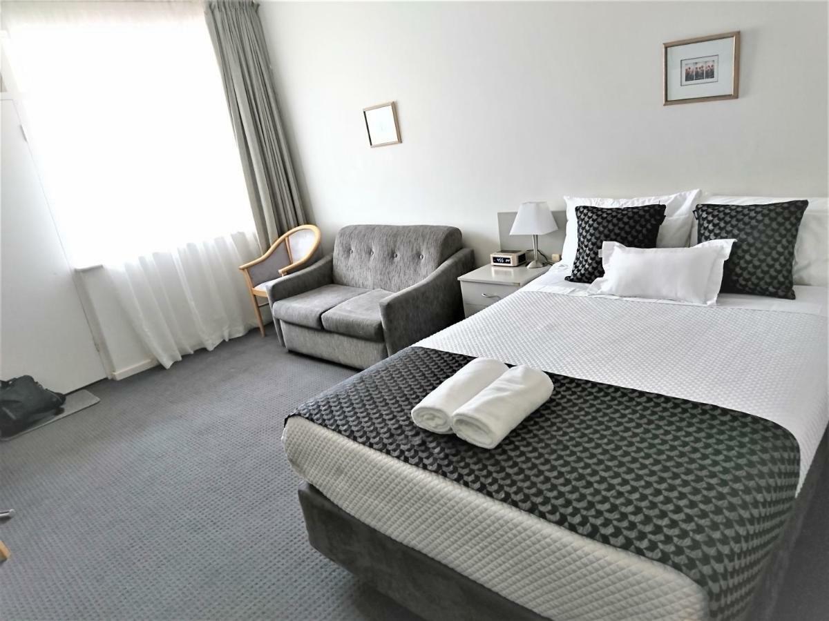 Glenelg Beach Gateway Studio Apartment Екстериор снимка